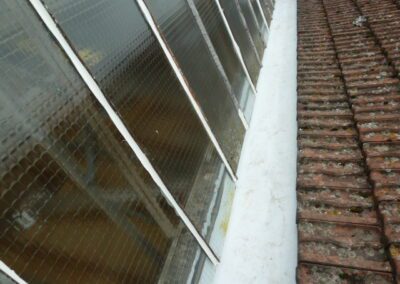 étanchéité d'un chéneau en membrane PVC sur atelier