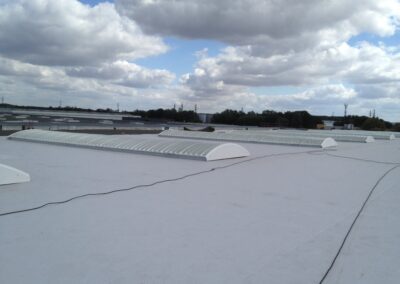 réfection étanchéité en membrane PVC, compris voûtes sur base logistique